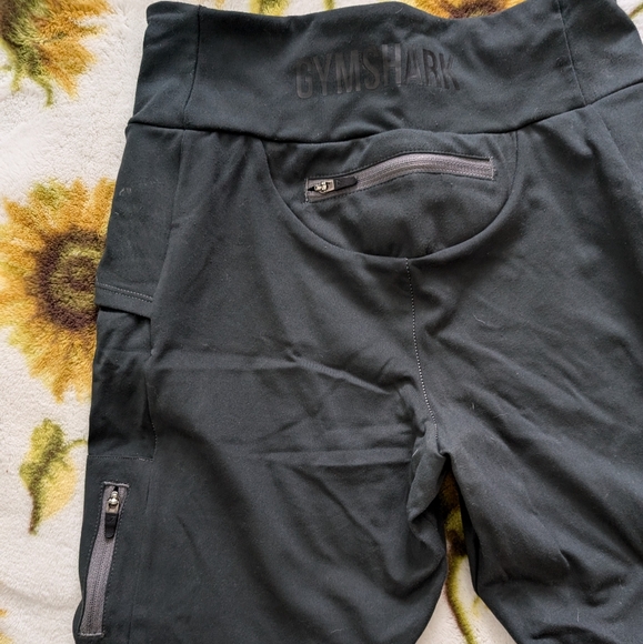 Gymshark Multi Pocket Bike Shorts - Picture 12 of 15
